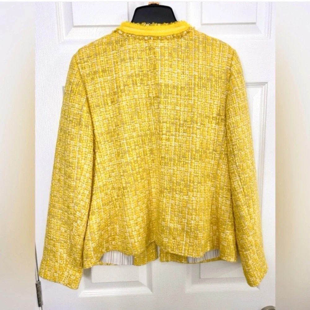 🎉Host Pick🎉 NWOT - Yellow Tweed Blazer - Petite - Picture 2 of 5